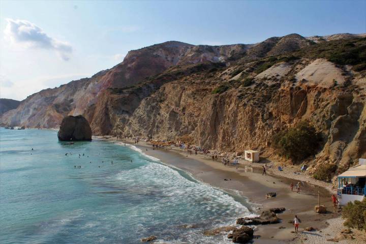 Fyriplaka beach - Milos Watersports